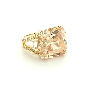 Ladies Classic Blush Colored Ring